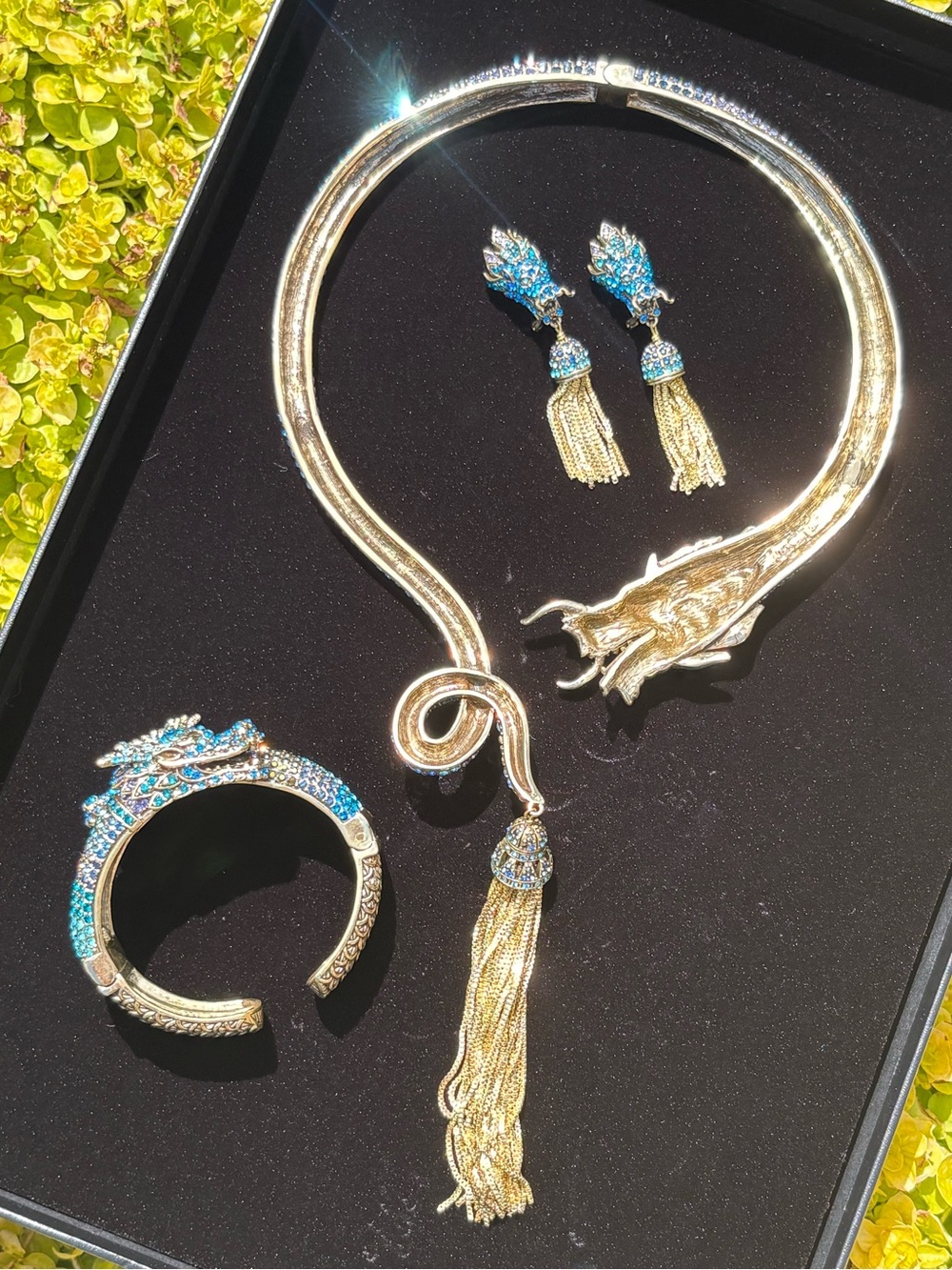 Heidi Daus 'Devine Dragon' Statement Set - Picture 4 of 15